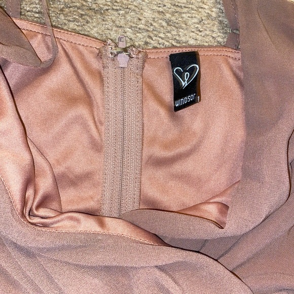 Muave flowy Windsor mini dress - Picture 5 of 6